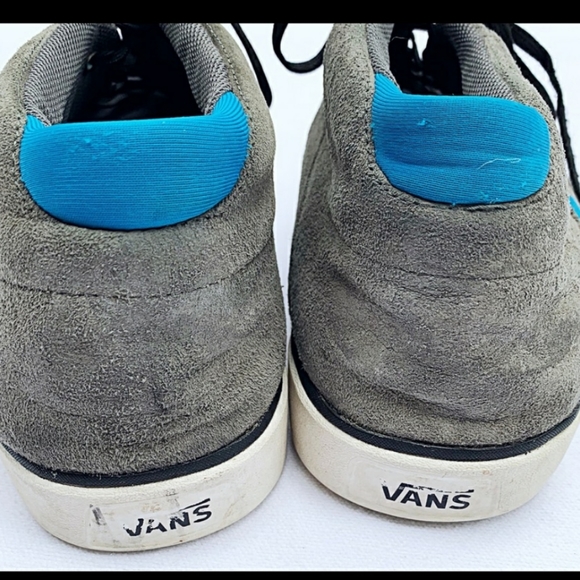 Van's Mid Top Skate Shoes - Picture 2 of 5